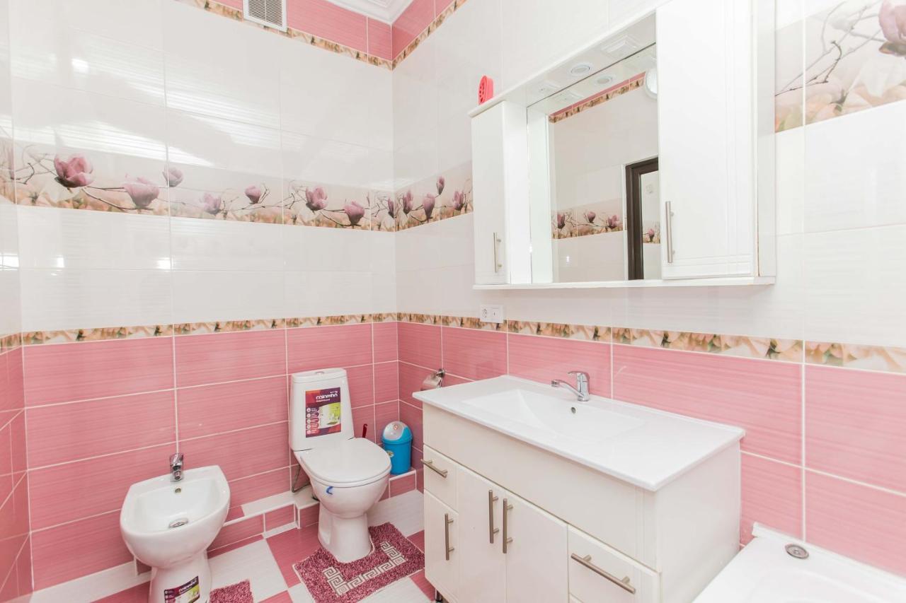 Apartament Spatios In Complex Residential คีชีเนา ภายนอก รูปภาพ