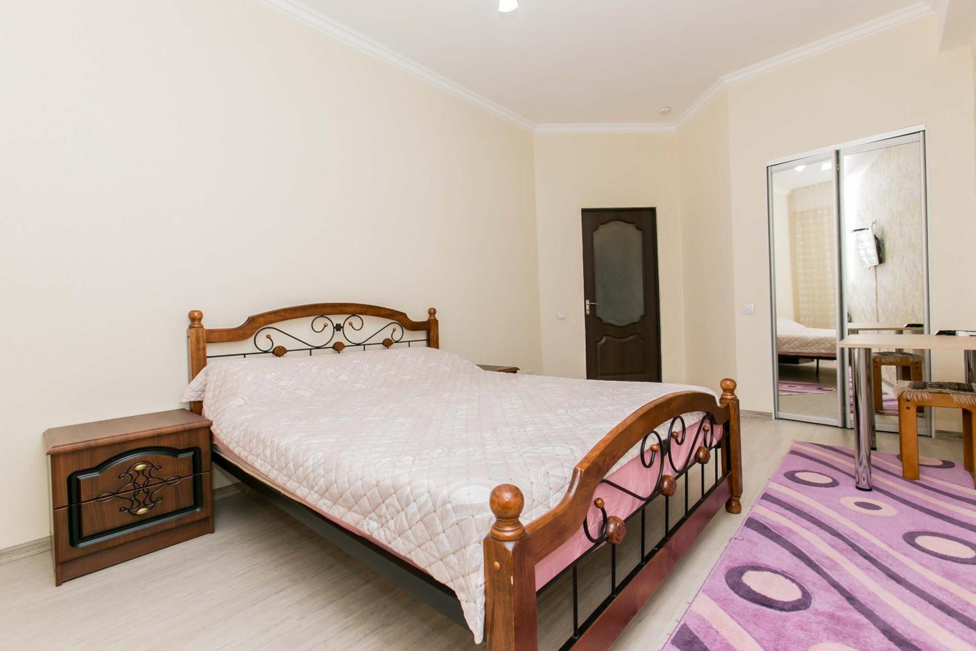 Apartament Spatios In Complex Residential คีชีเนา ภายนอก รูปภาพ