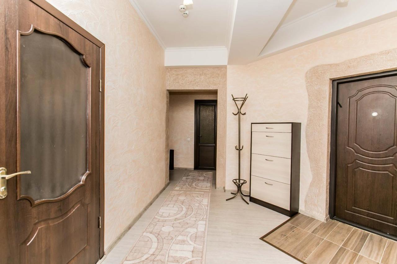 Apartament Spatios In Complex Residential คีชีเนา ภายนอก รูปภาพ