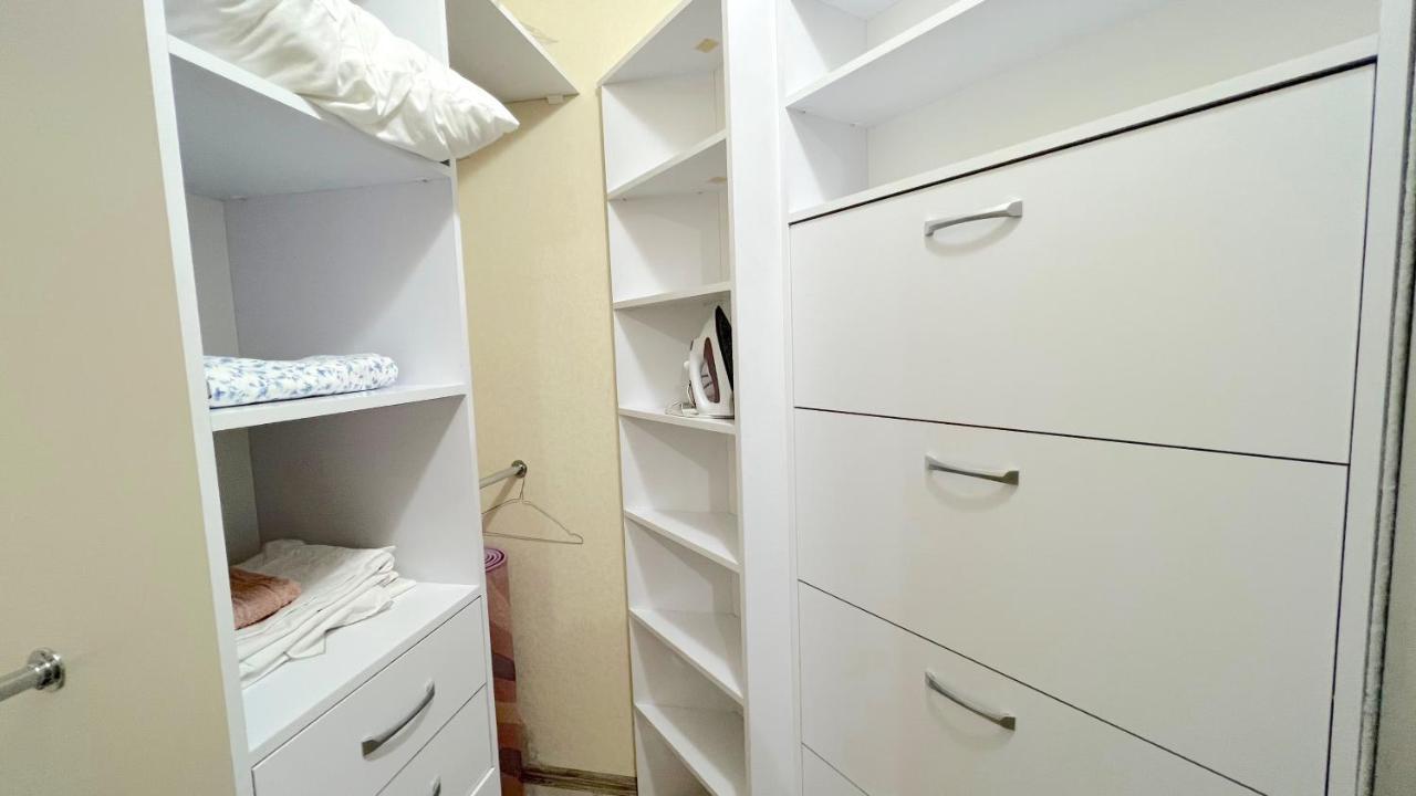 Apartament Spatios In Complex Residential คีชีเนา ภายนอก รูปภาพ
